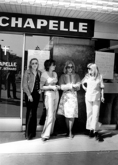 Prostituees bezetten kapel in Parijs 1975 ten tijde van de wet over onderdrukking van prostitutie door Unbekannt Unbekannt